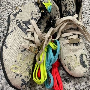 Melody Ehsani x Reebok